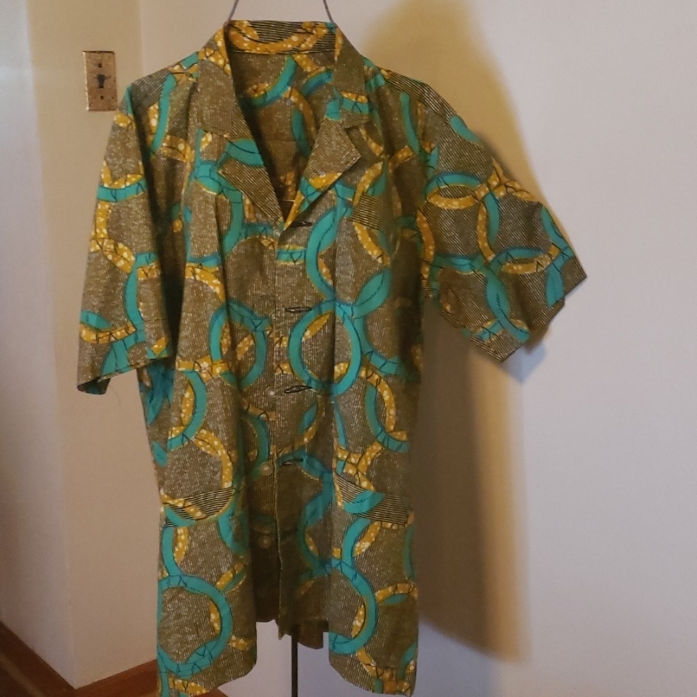 African mens button down dashiki. Sz 2x